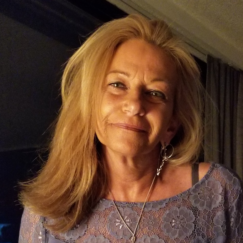 Meet your Posher, Lisa